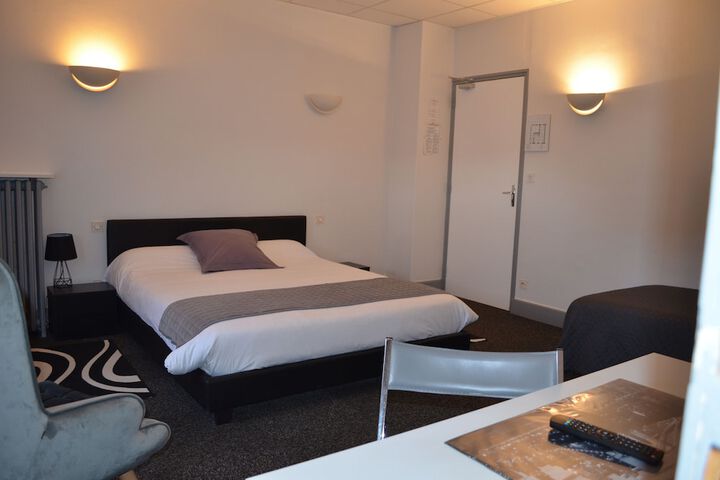 Room 10 of 31