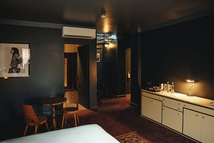 Room 58 of 120