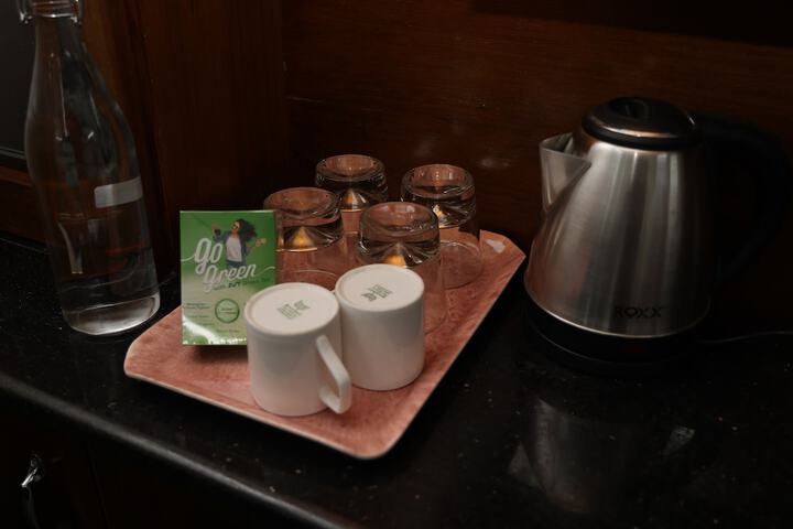 Breakfast/Coffee Service 15 of 34