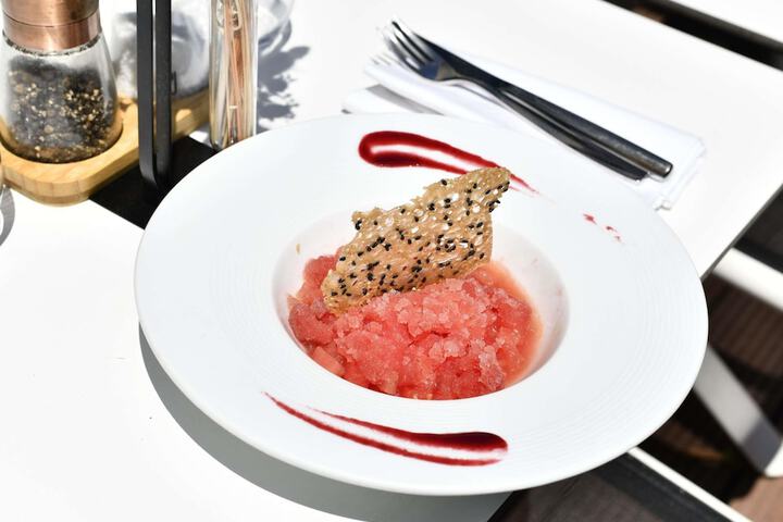 Dining 36 of 72