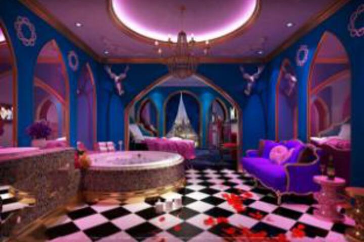 Bolian Theme Hotel (Baoshan Qinghuahai Branch)