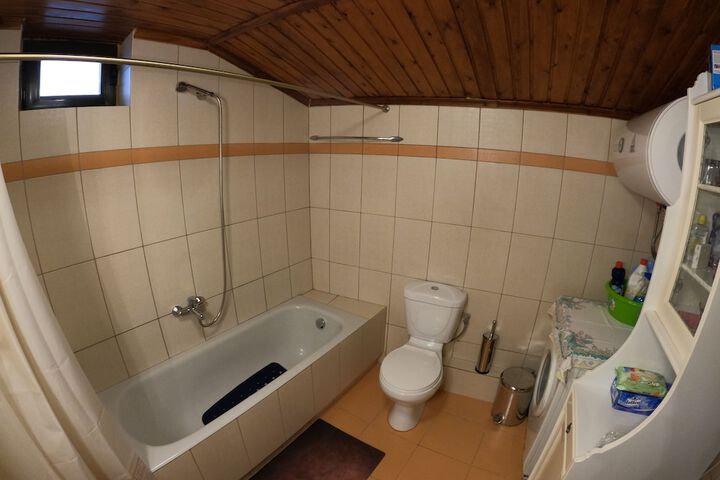 Room 18 of 26