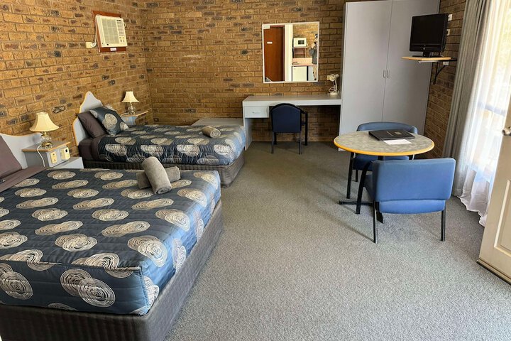 Room 6 of 47