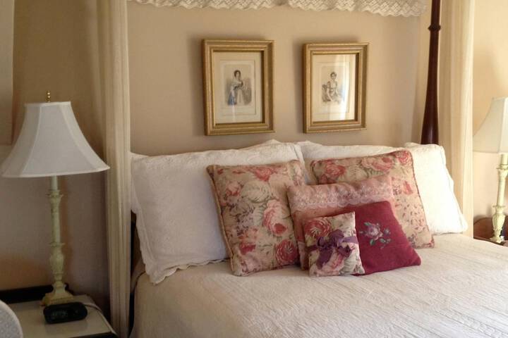 Room 8 of 20