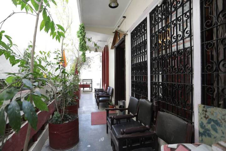 Goroomgo Deluxe Ankur Lake View Nainital