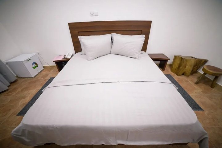 Room 2 of 24