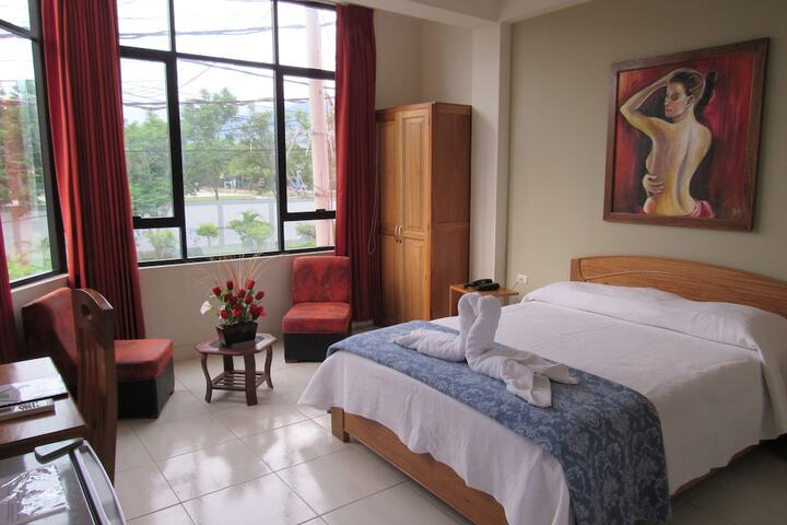 Room 10 of 29