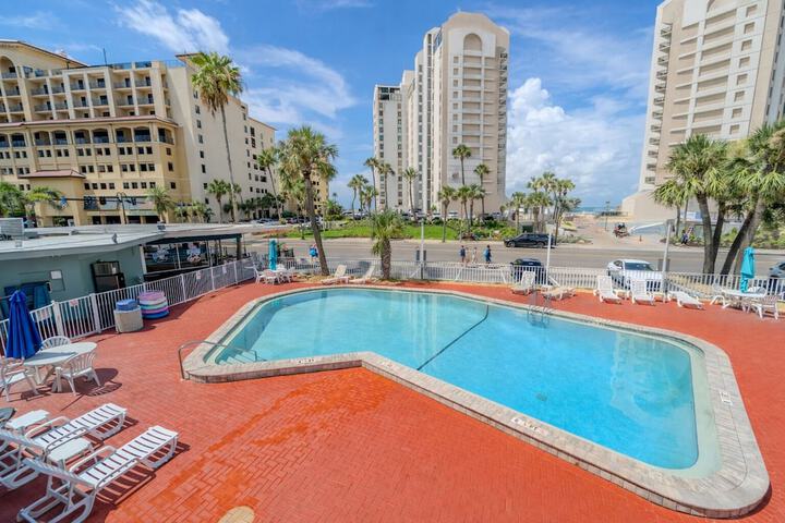 Pool 27 of 27