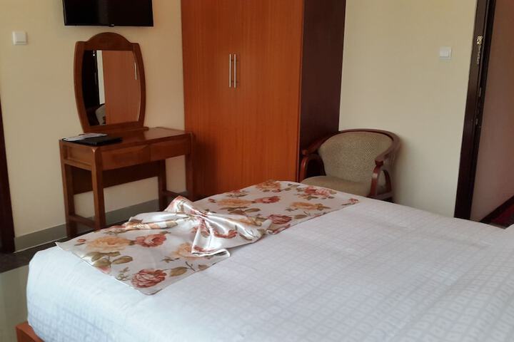 Room 11 of 67
