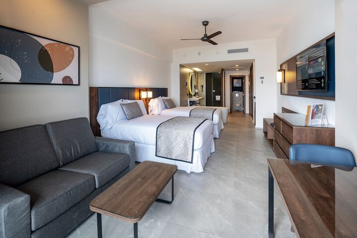 Room 15 of 135