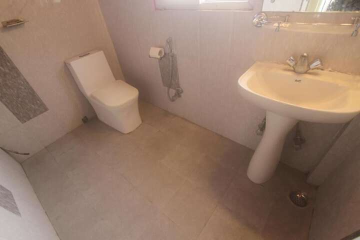 Room 19 of 29