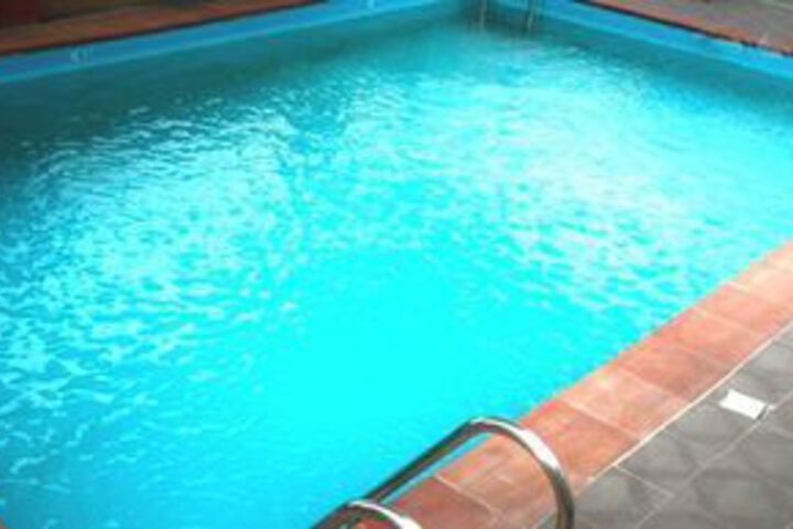 Pool 15 of 18