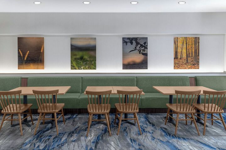 Breakfast/Coffee Service 50 of 52