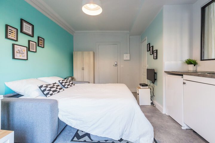 Room 30 of 72
