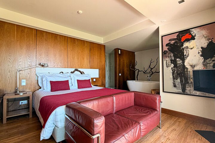 Room 14 of 95