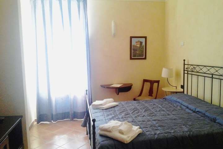 Room 17 of 95