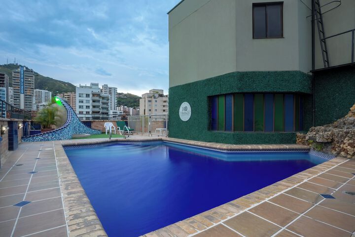 Pool 35 of 73