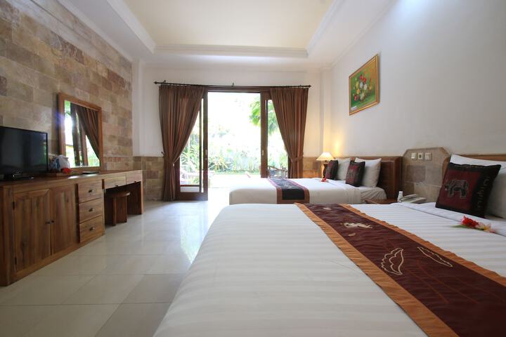 Room 14 of 213
