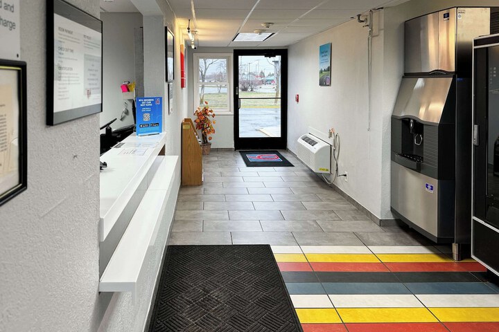 Guest Lobby