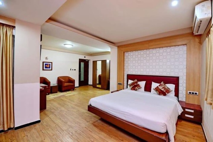 Room 15 of 26