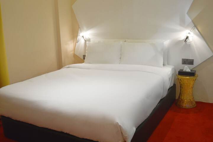 Room 14 of 47