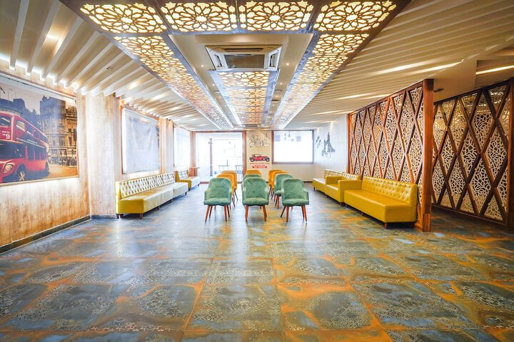 Ballroom/Hall 25 of 27