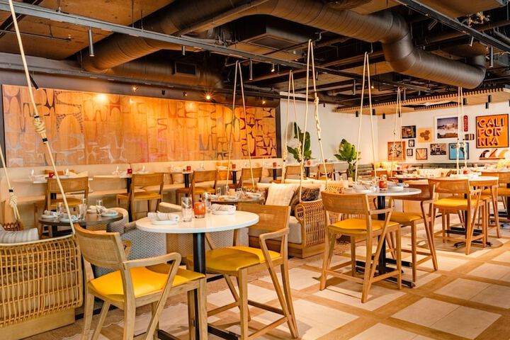 Breakfast area