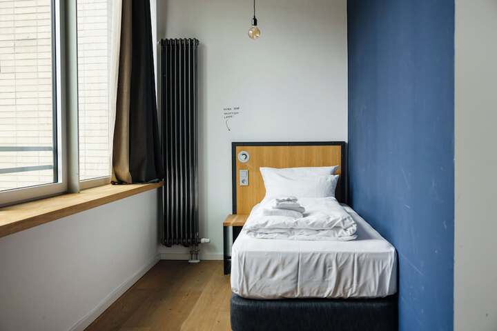 Room 12 of 52