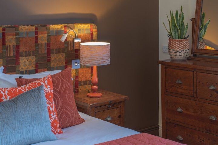 Room 3 of 28