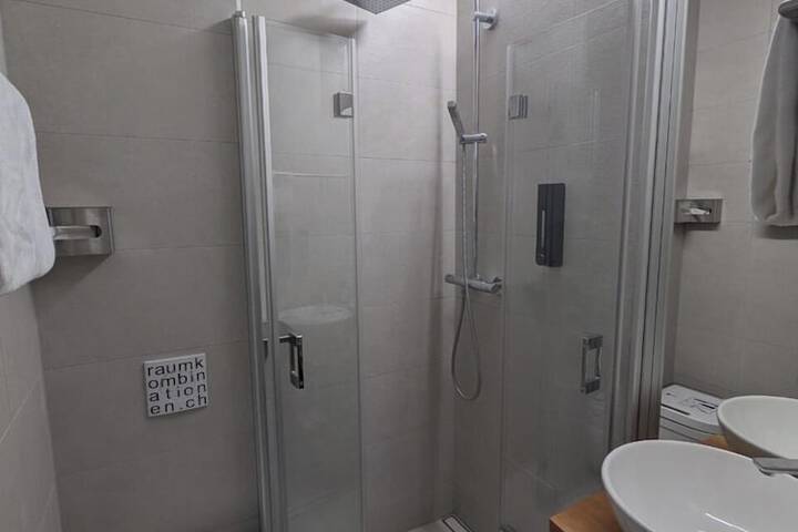 Room 103 of 111