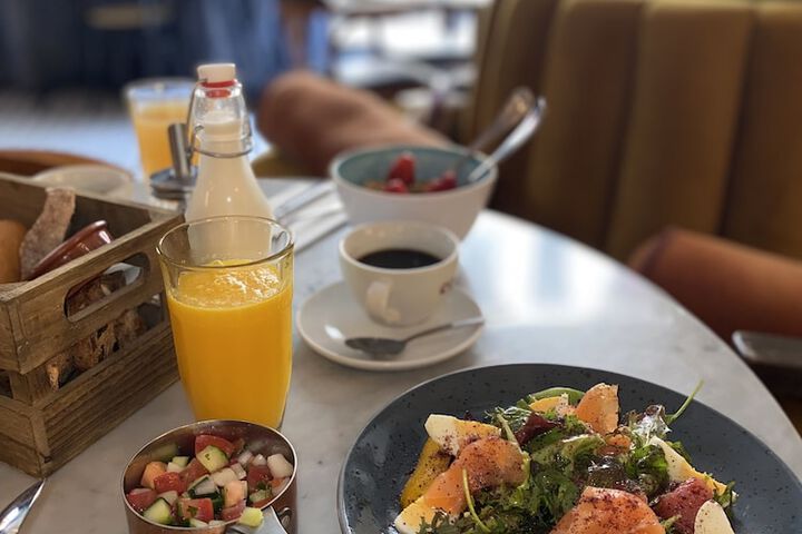 Breakfast/Coffee Service 52 of 61