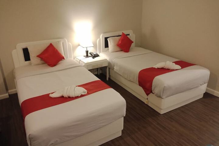 Room 10 of 41