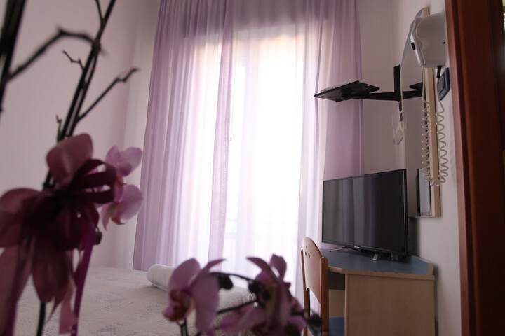 Room 17 of 108