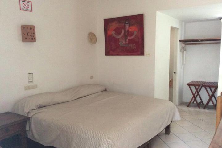 Room 3 of 27