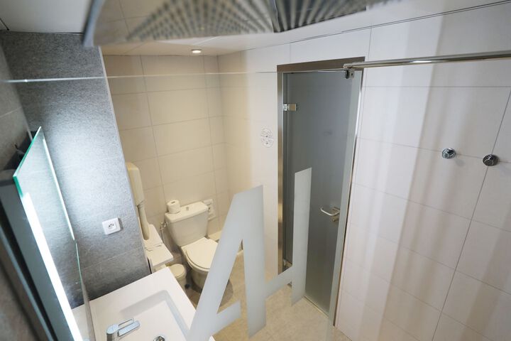 Room 20 of 43