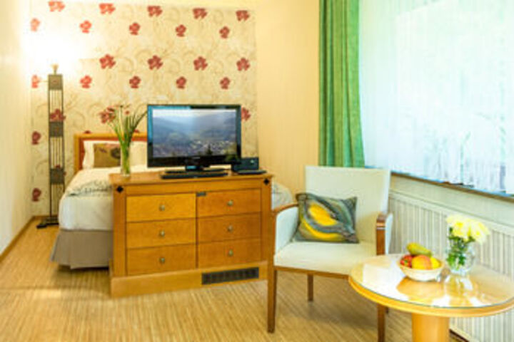 Hotel Suite Photo