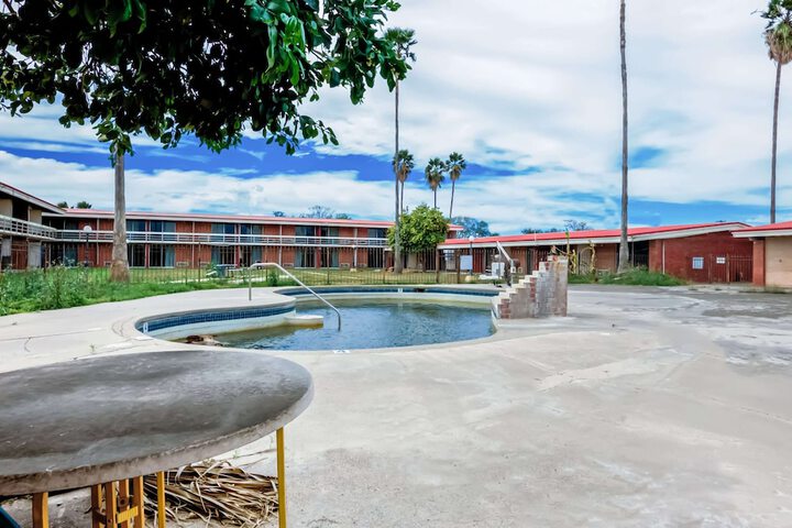Pool image of OYO Hotel Alice TX Hwy 281 West