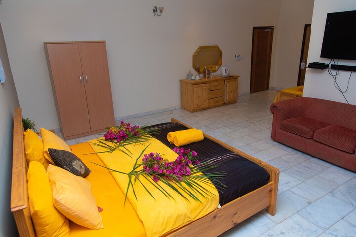 Room 34 of 95