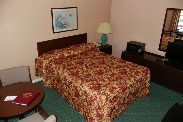 Room 3 of 29