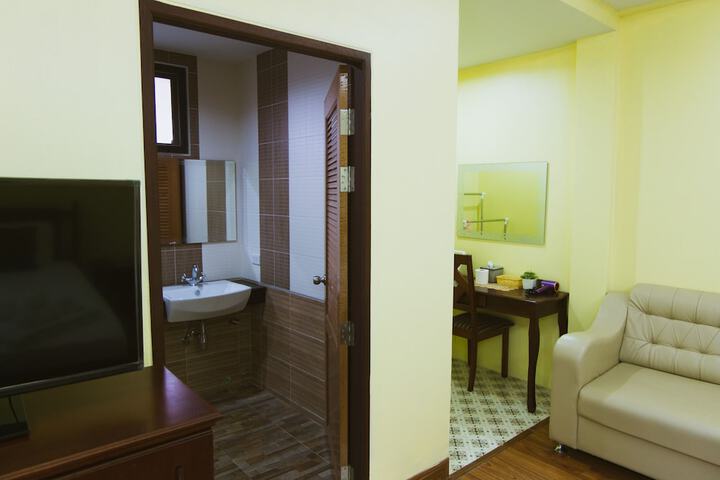 Room 25 of 113