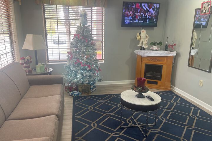 Guest Lobby