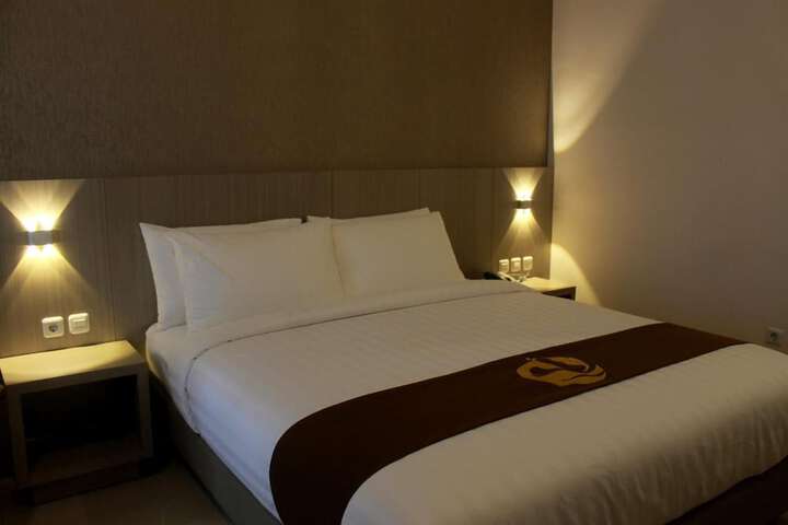 Room 14 of 37