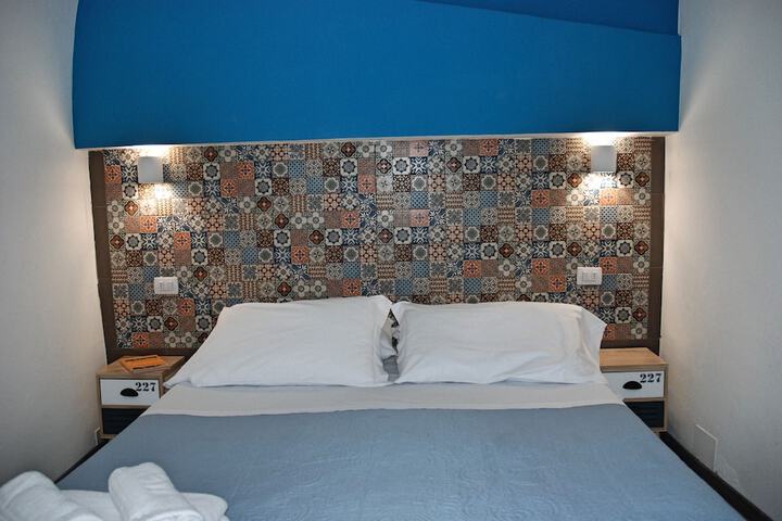 Room 29 of 90