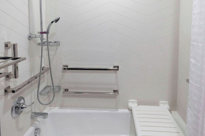 Room 13 of 29