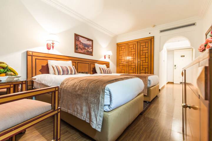 Room 15 of 51