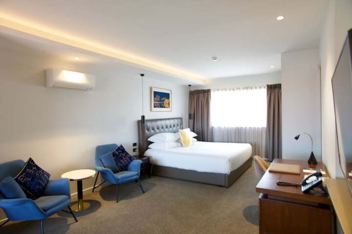 Room 5 of 72