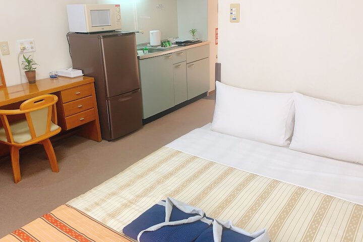 Room 6 of 48