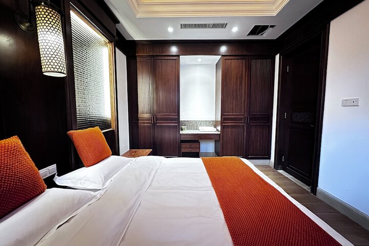Room 77 of 178