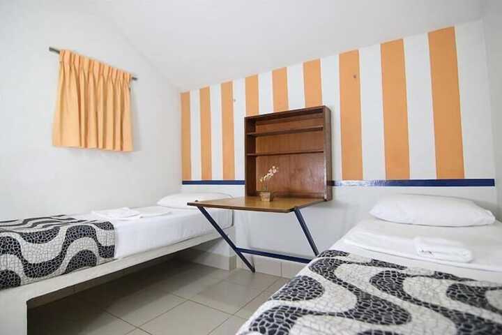 Room 15 of 44