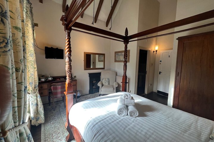 Room 20 of 34